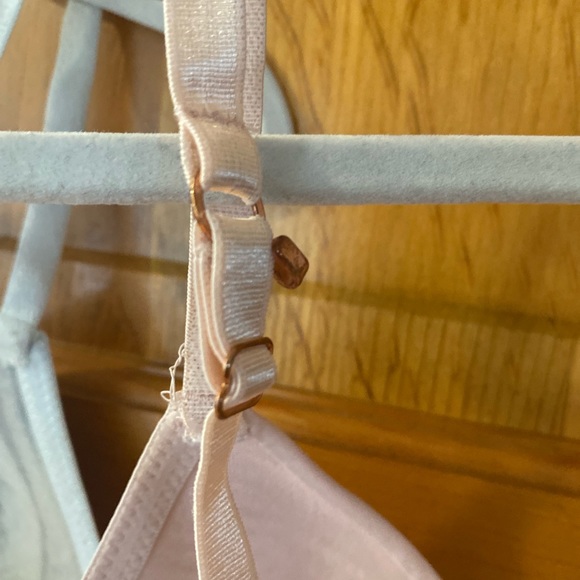 2 Danskin Training Bras Hook Closure Pink Gray Adjustable Spandex 32A - Picture 6 of 13